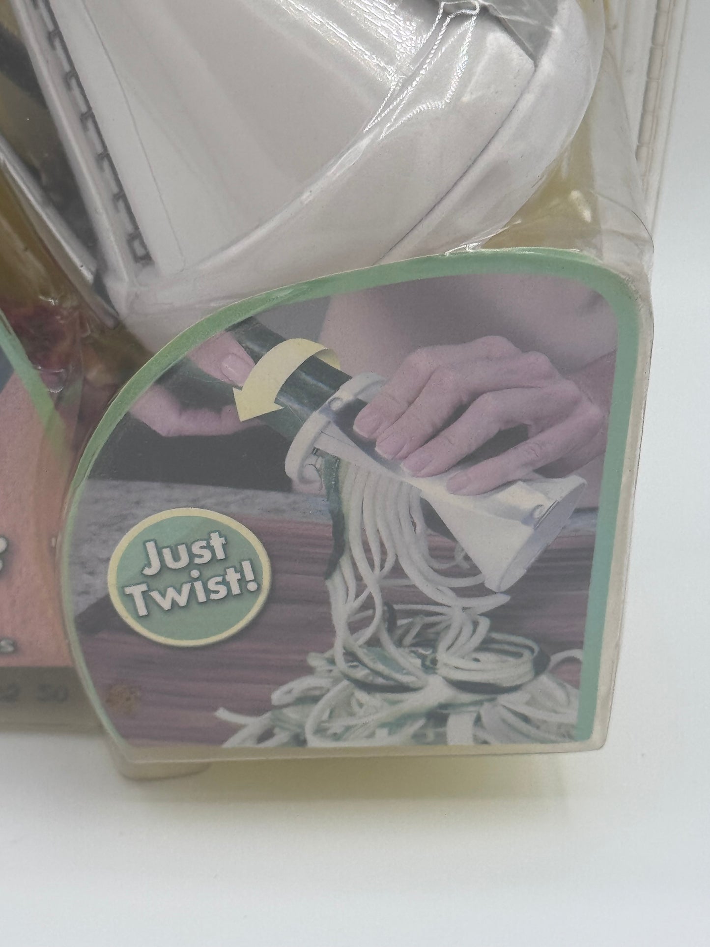 Veggetti Spiral Vegetable Slicer As Seen on TV Veggie Pasta Slicer