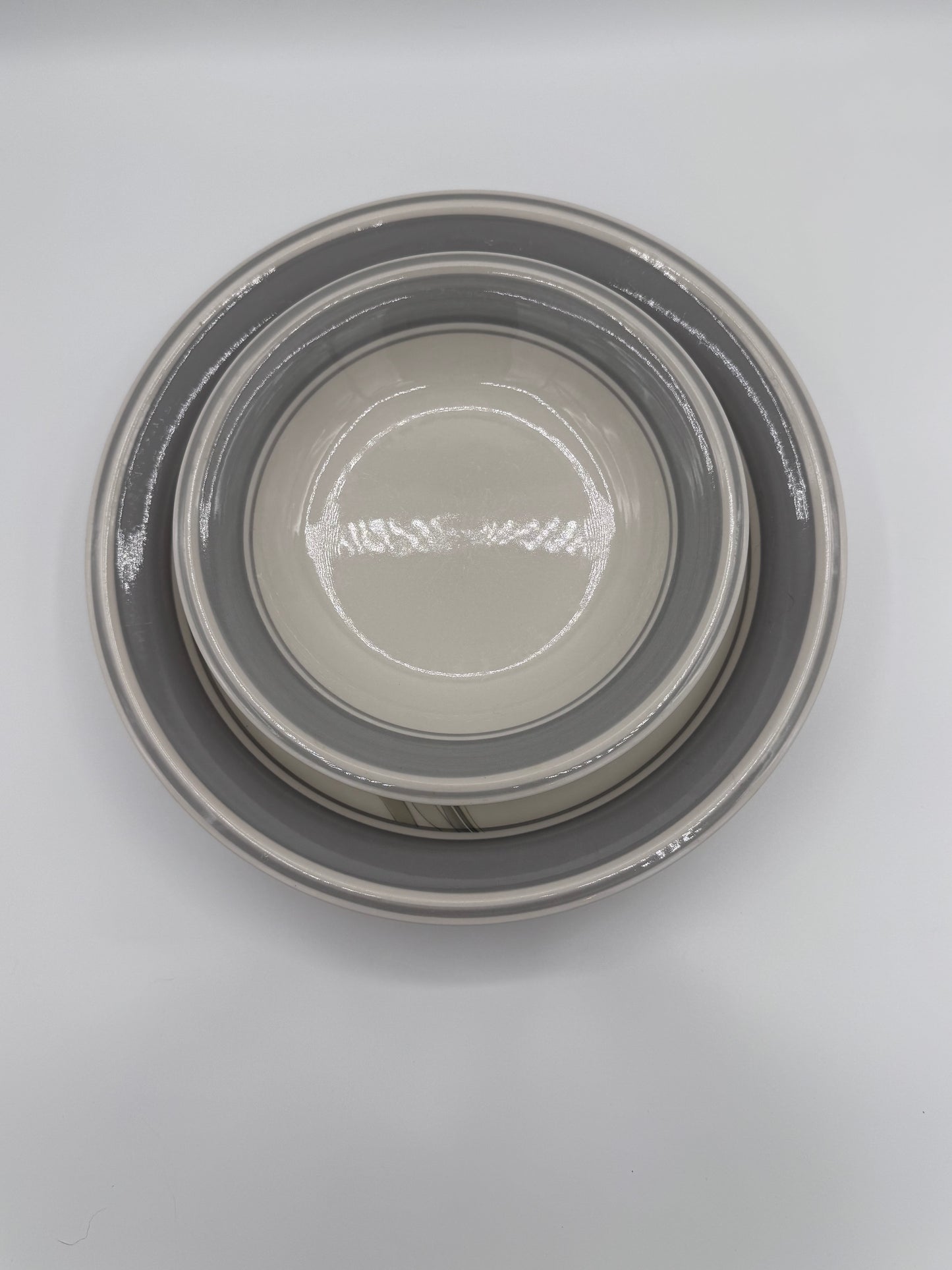 Cortina by Sango Sancorti Vintage Set of 5 Dishes - 4 Dinner Plates & 1 Bowl