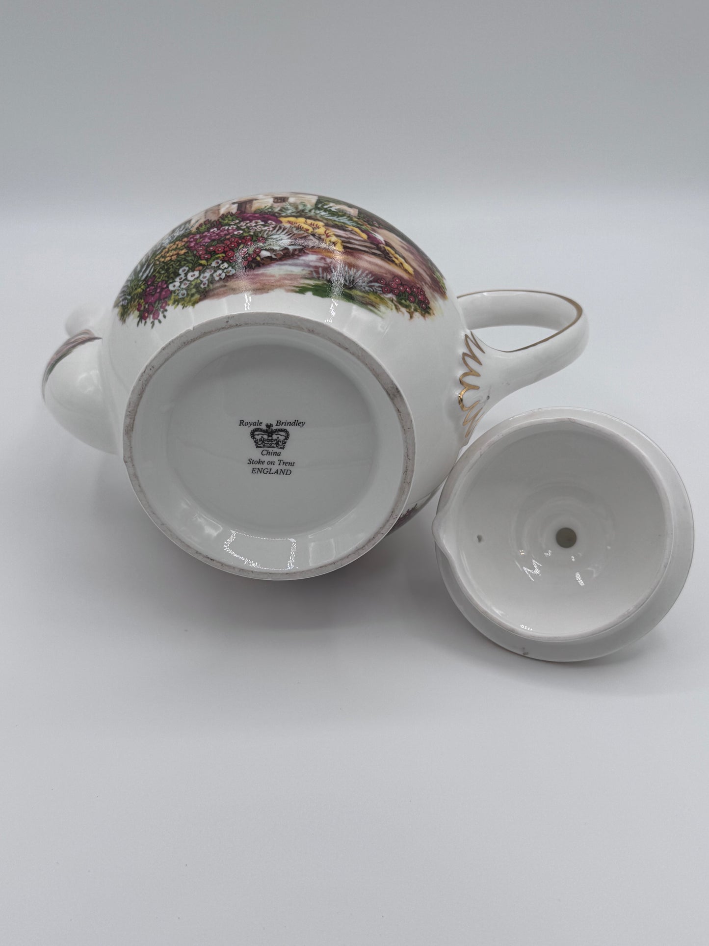 Royale Brindley Stoke on Trent Countryside Teapot China