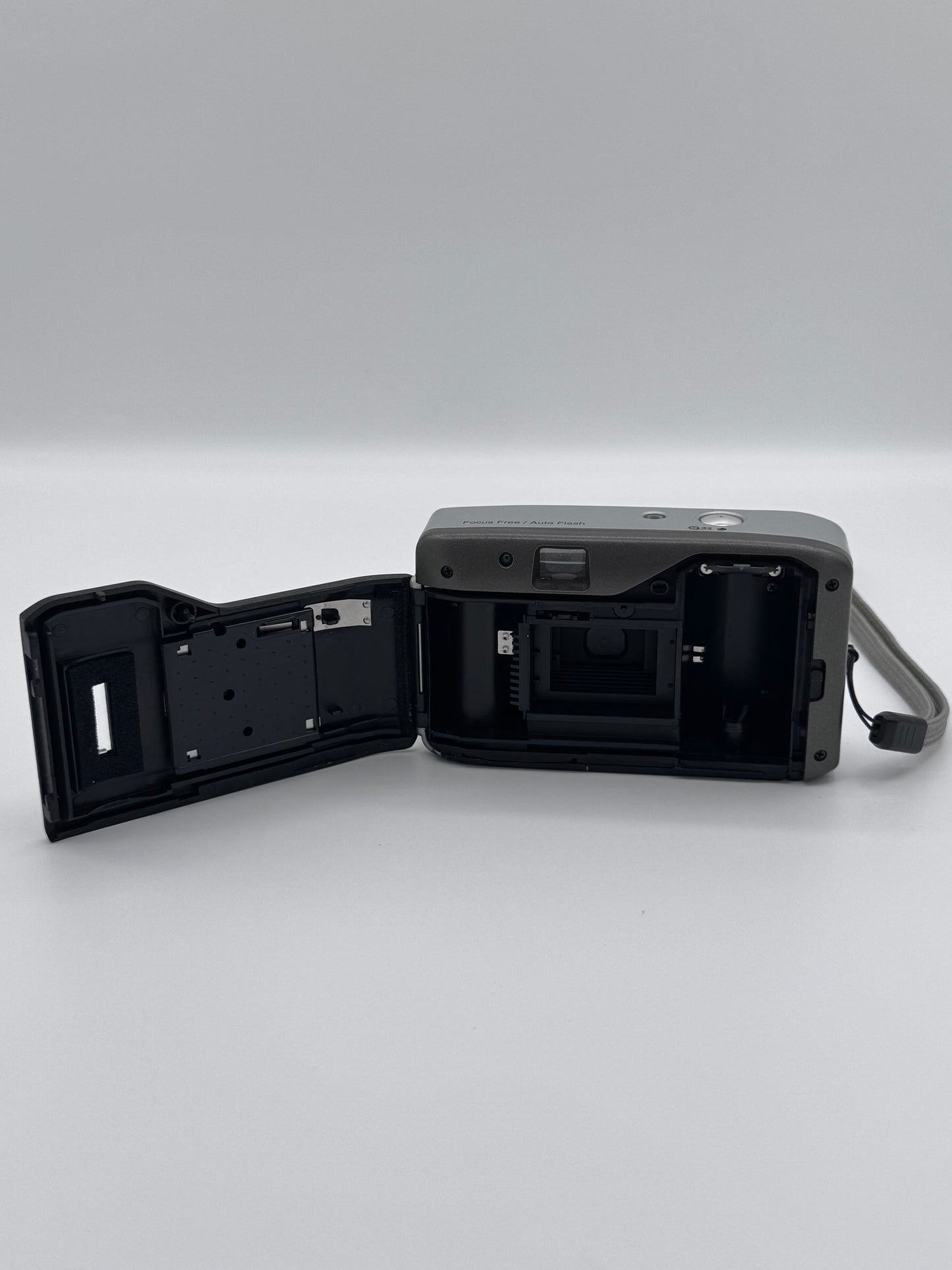 Studio 35 Auto Flash Vintage Silver Camera