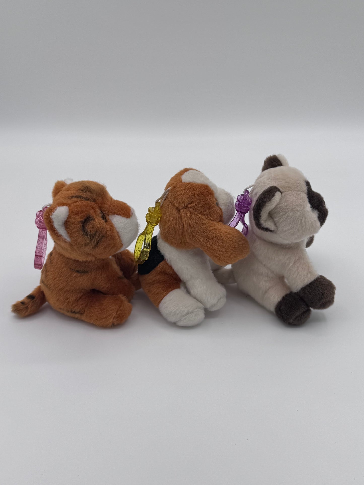 Yomiko Classics Vintage Set of 3 Animal Keychains- Tabby, Basset Hound & Siamese