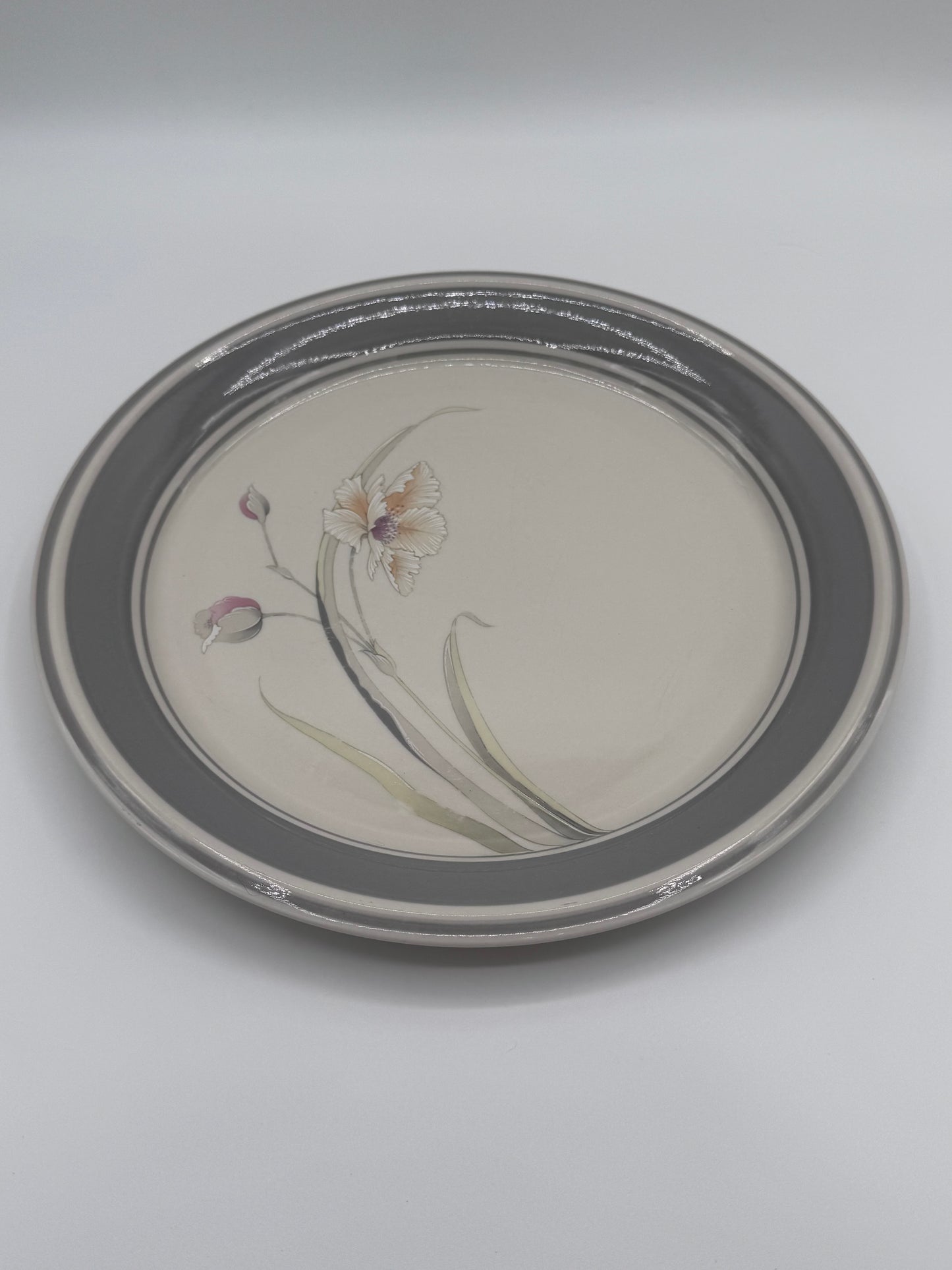 Cortina by Sango Sancorti Vintage Set of 5 Dishes - 4 Dinner Plates & 1 Bowl