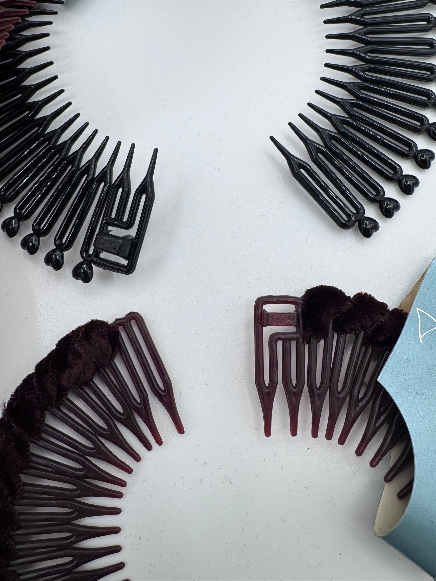 Mystery Mixed Lot of 14 90’s Retro Flexible Stretch Hair Combs Teeth Headband