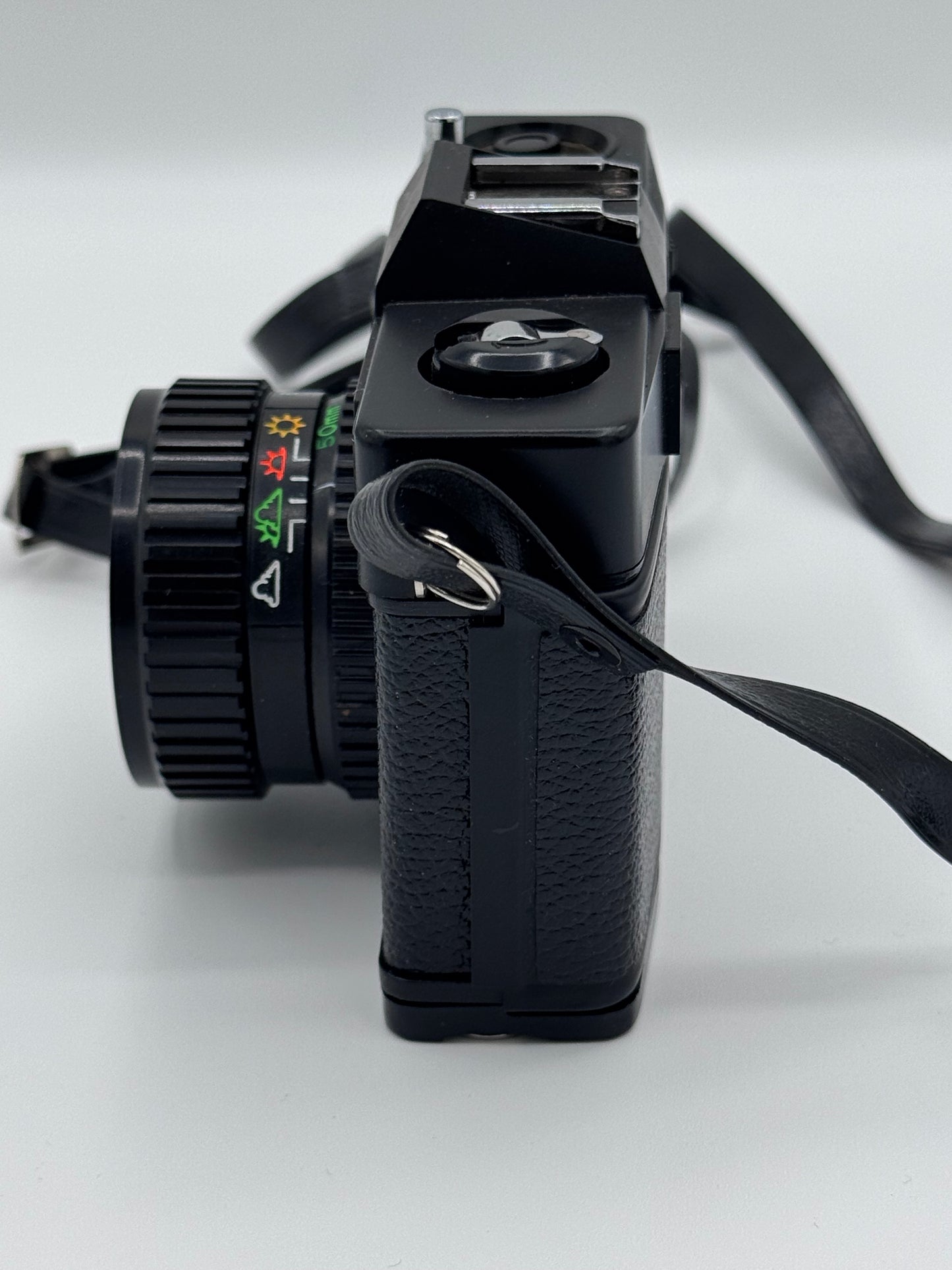 Maxim MF-IX 35mm Film Vintage Black Camera with Case, Strap and Lens Cover