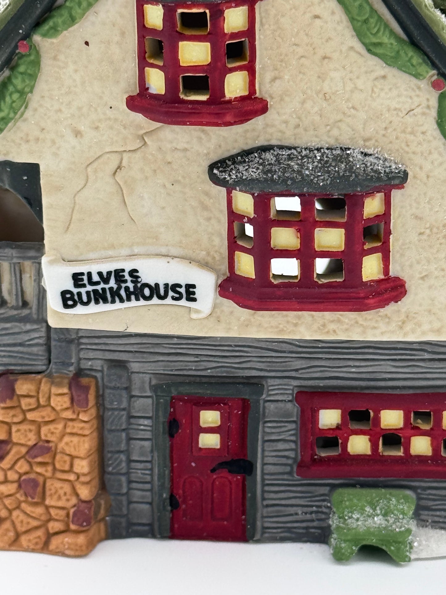 Heritage Village Collection North Pole Series Elf Bunkhouse Vintage 1990 Dept 56 Christmas House