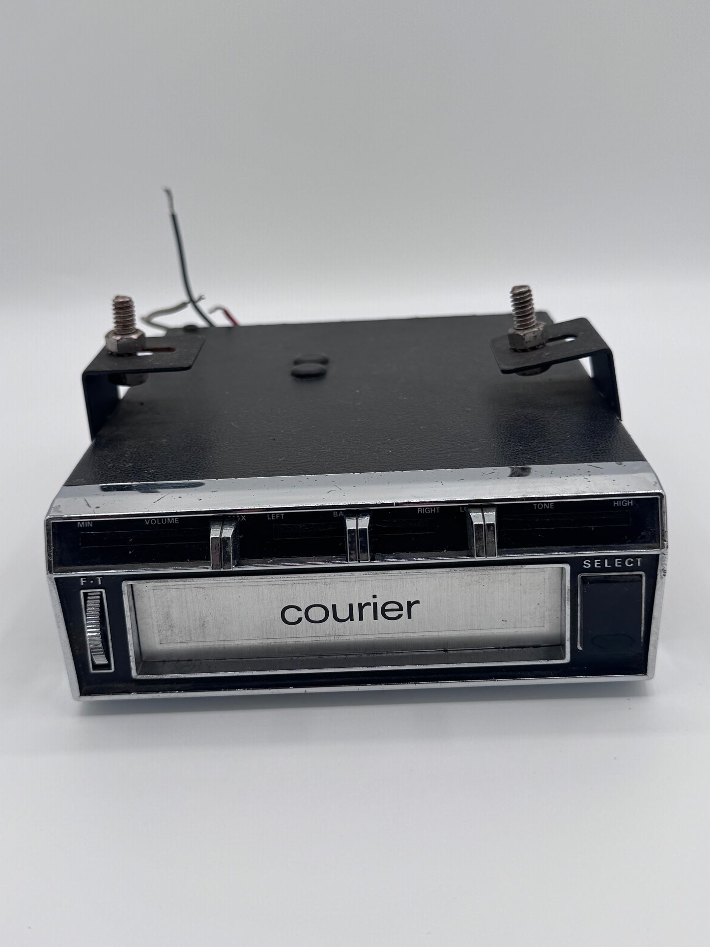 Courier Car Dash Vintage Antique Stereo Radio MU-18R Rare