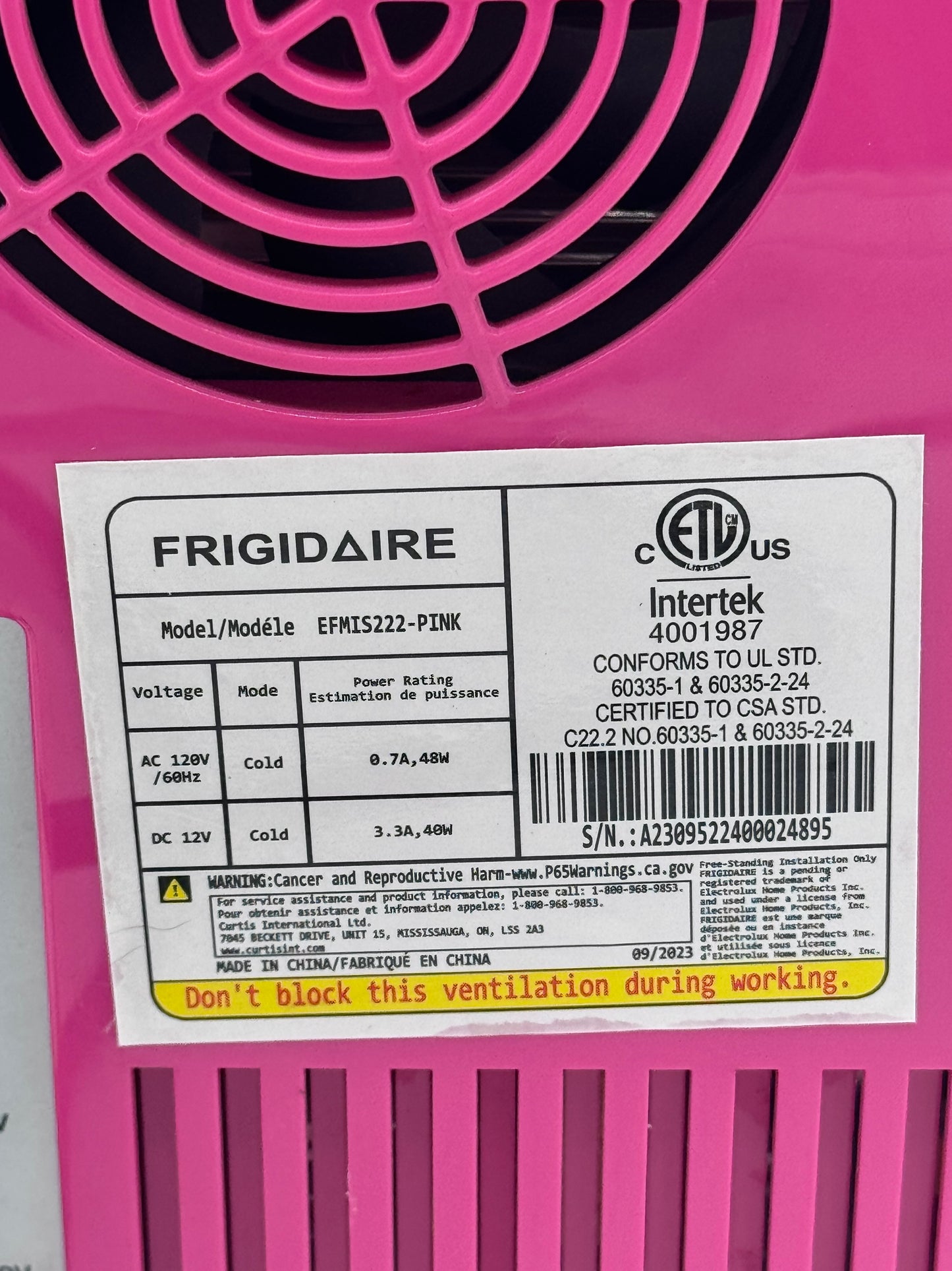 Frigidaire 9 Can Mini Retro Portable Refrigerator Hot Pink Diamond Door