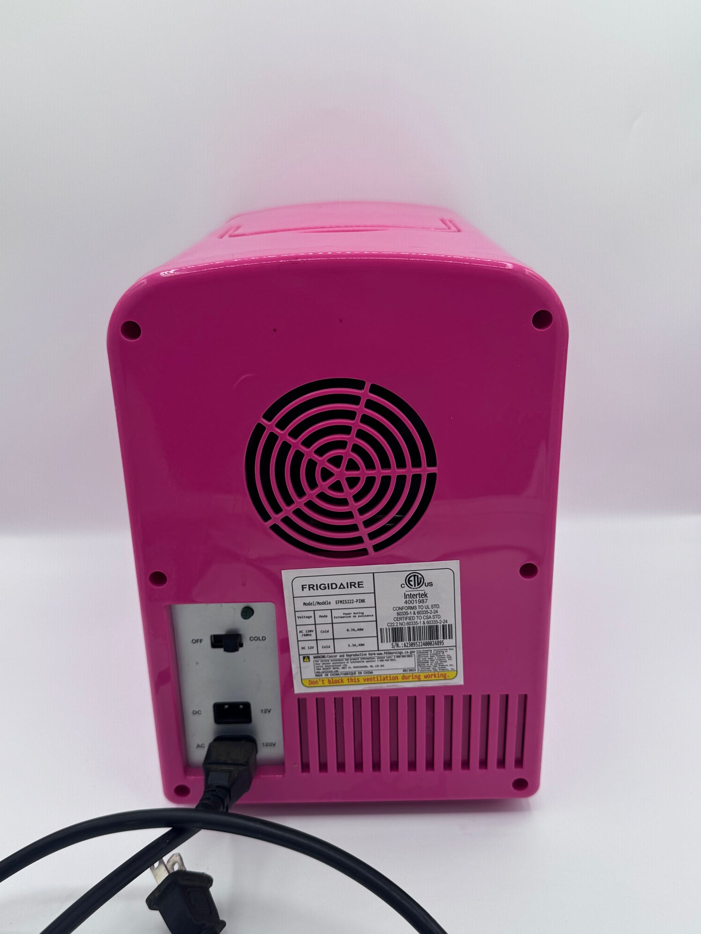 Frigidaire 9 Can Mini Retro Portable Refrigerator Hot Pink Diamond Door