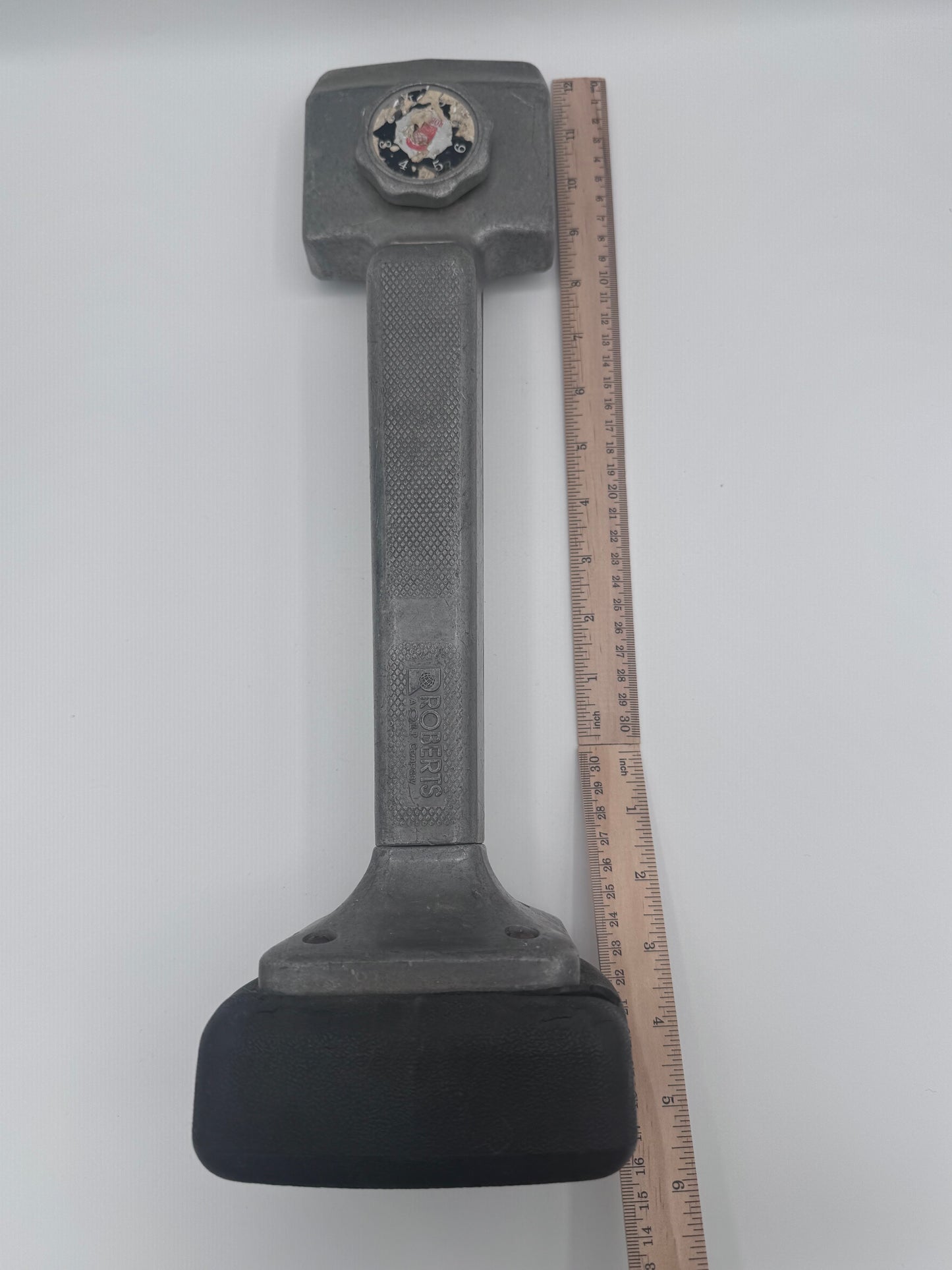 Roberts Pre-Owned Knee Kicker Carpet Stretcher