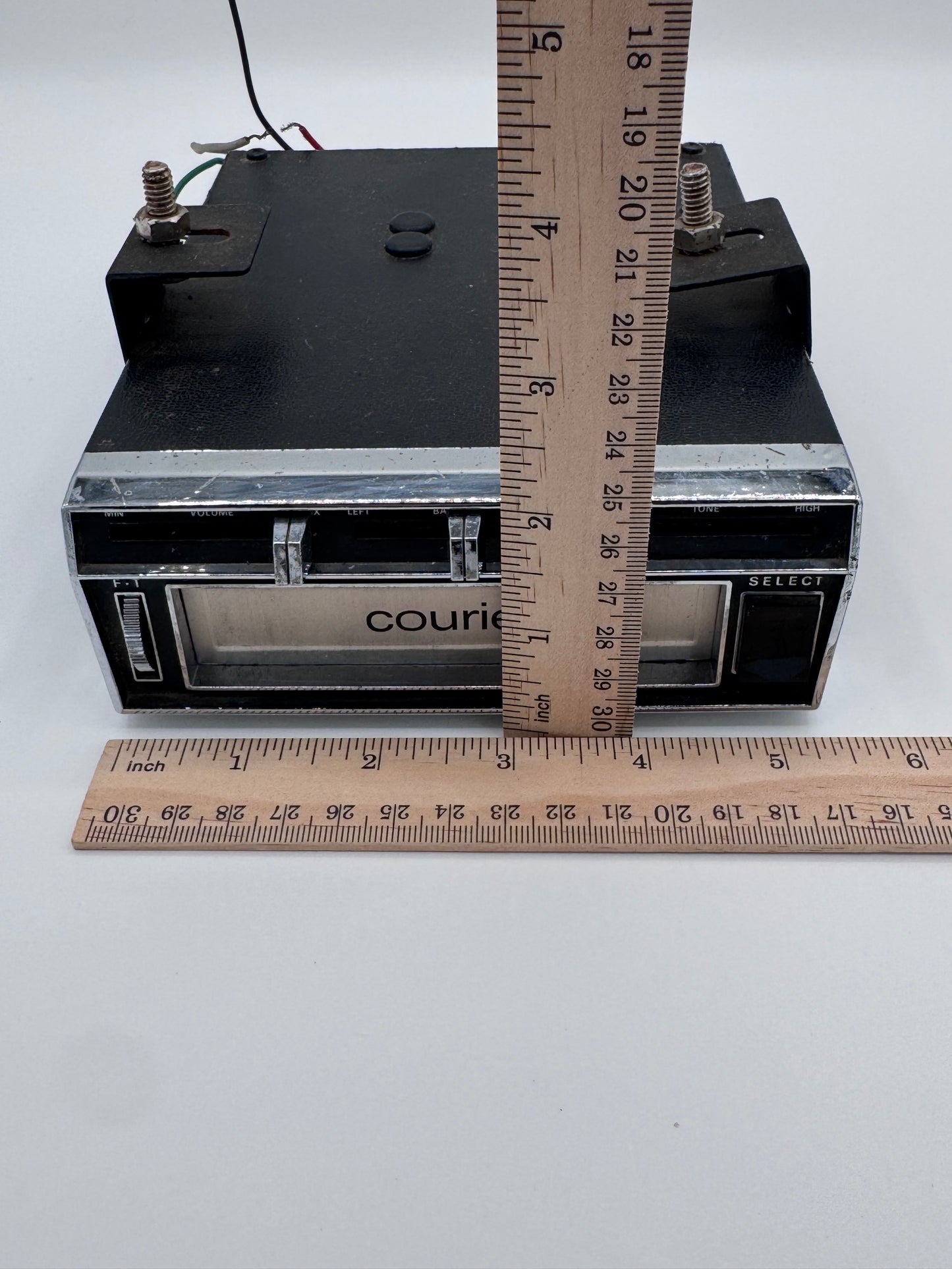 Courier Car Dash Vintage Antique Stereo Radio MU-18R Rare