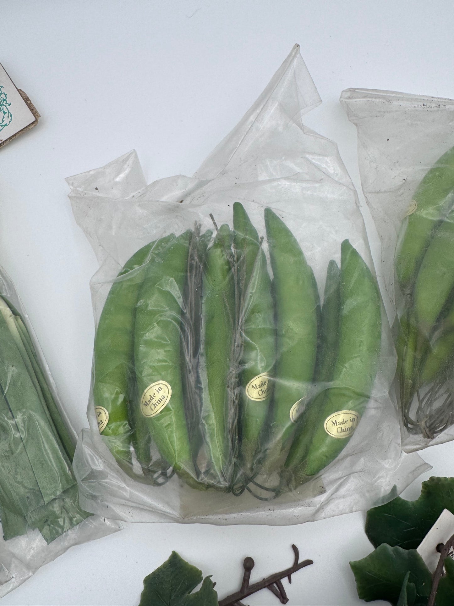 Artificial Fake Fruit and Vegetables for Kitchen Decorations Set of 9 Grapes, Leeks and Green Beans