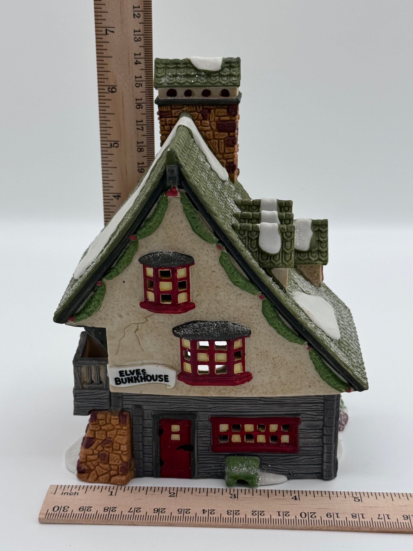 Heritage Village Collection North Pole Series Elf Bunkhouse Vintage 1990 Dept 56 Christmas House