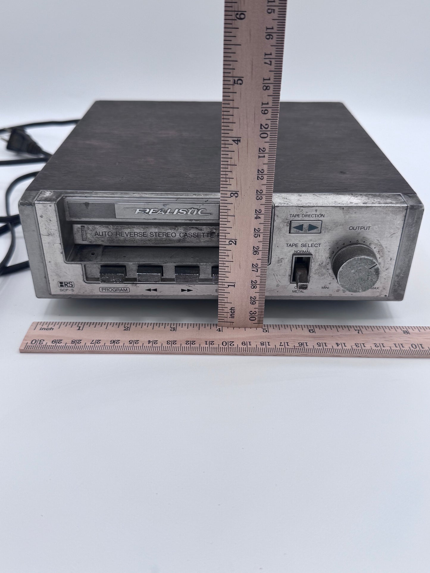 Realistic SCP-5 Stereo 1980’s Cassette Player Car Dash Vintage Antique Radio Stereo Rare