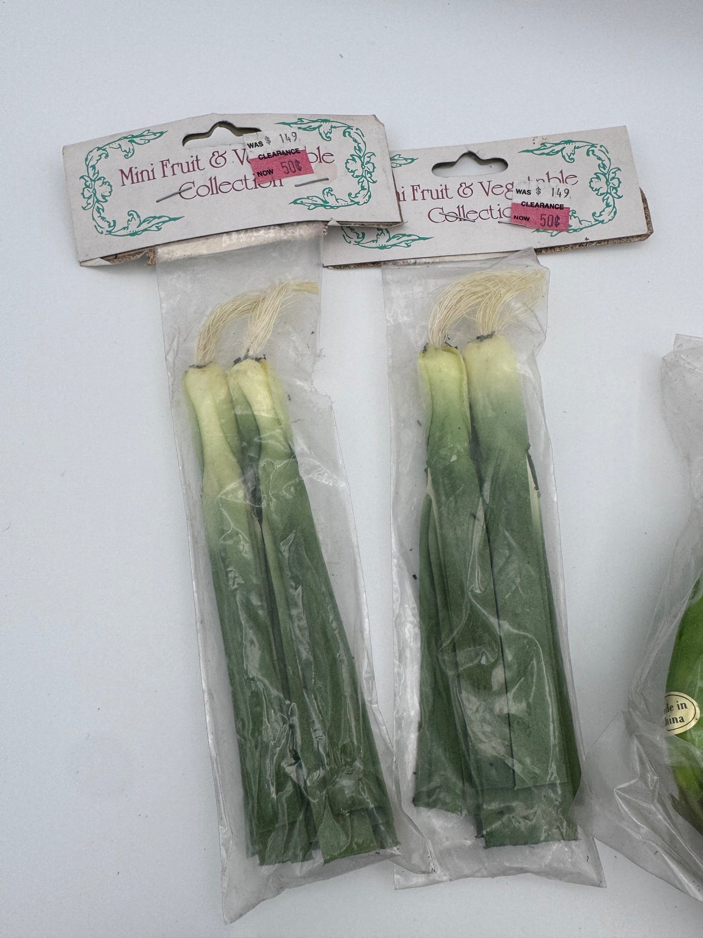 Artificial Fake Fruit and Vegetables for Kitchen Decorations Set of 9 Grapes, Leeks and Green Beans