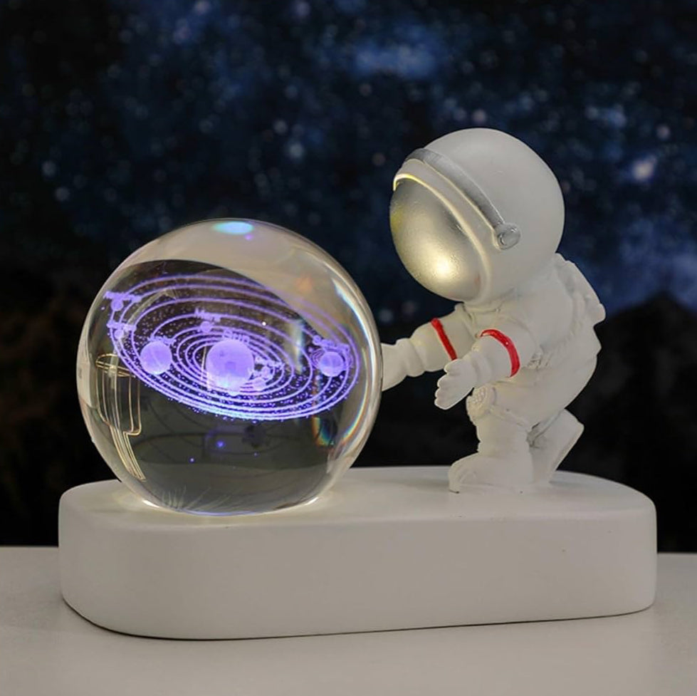 3D Astronaut Crystal Ball Night Light, 3D Crystal Ball Night Lamp, 3D Galaxy Crystal Ball with Colorful LED Light Base, Color Changing Light