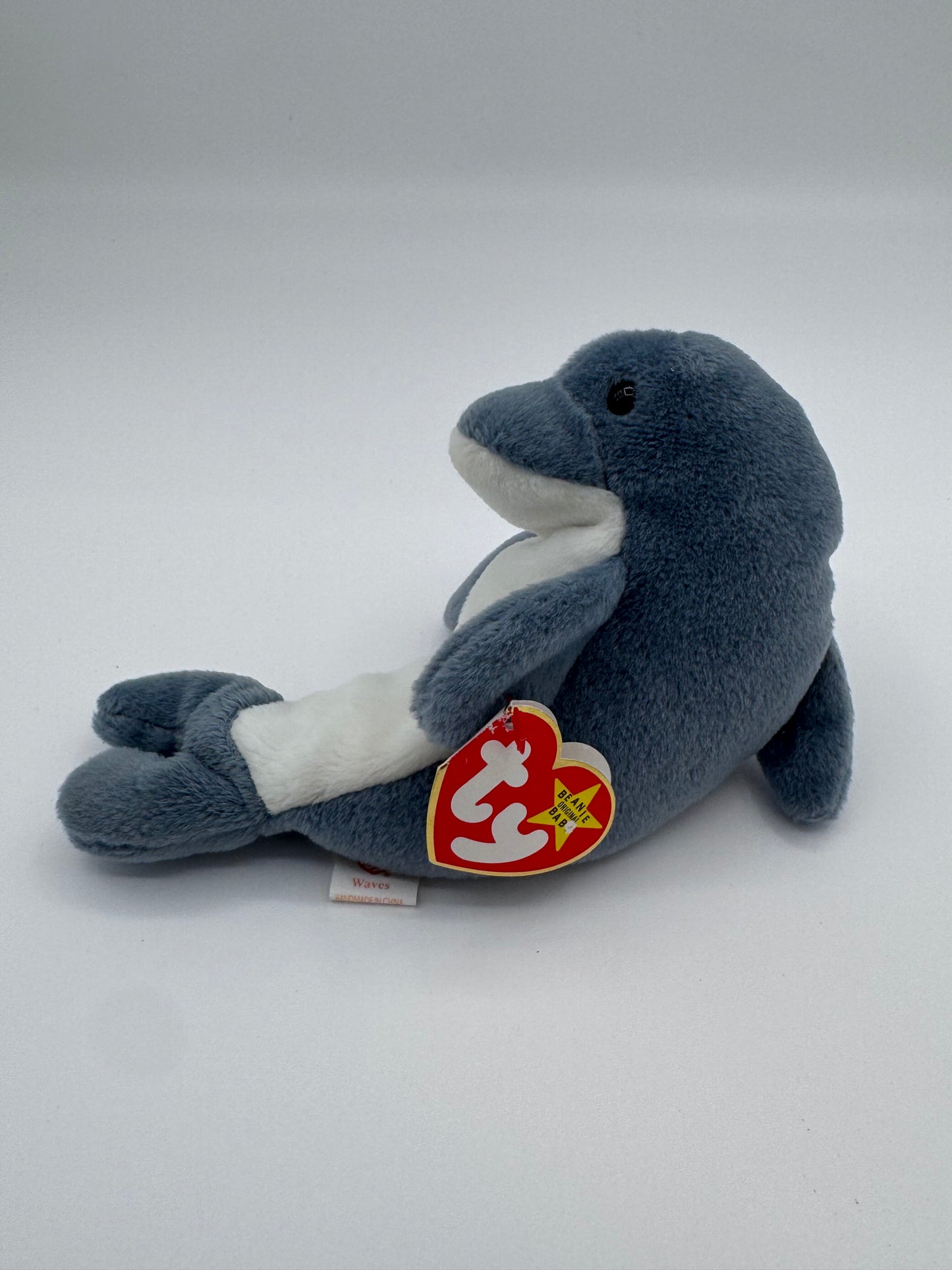 Beanie Baby Echo Error Mislabled Waves on Hang Tag 4 and Tush Tag 3