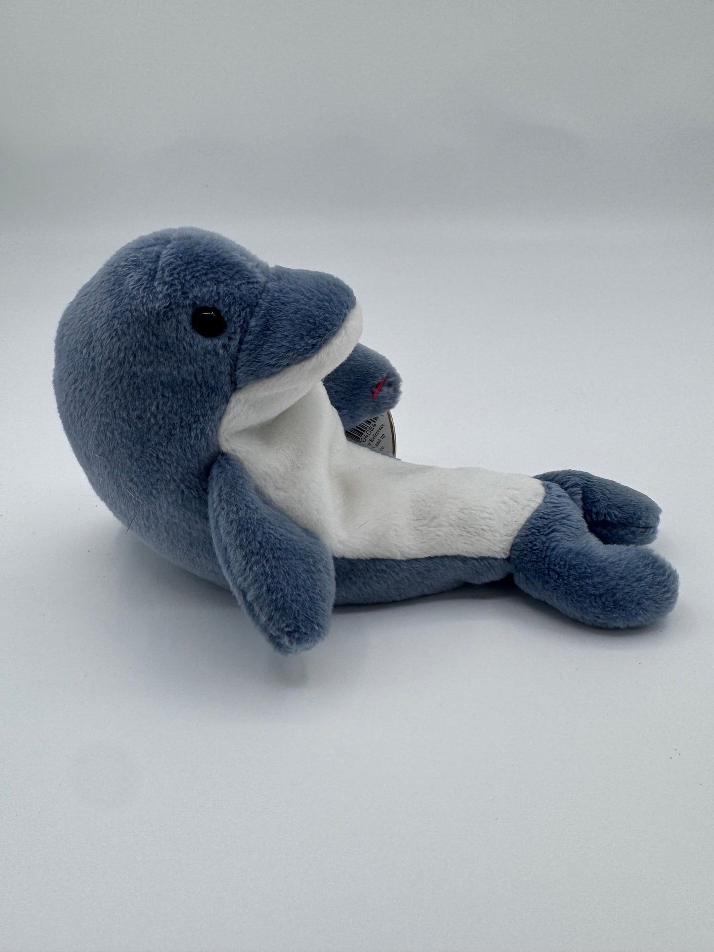 Beanie Baby Echo Error Mislabled Waves on Hang Tag 4 and Tush Tag 3
