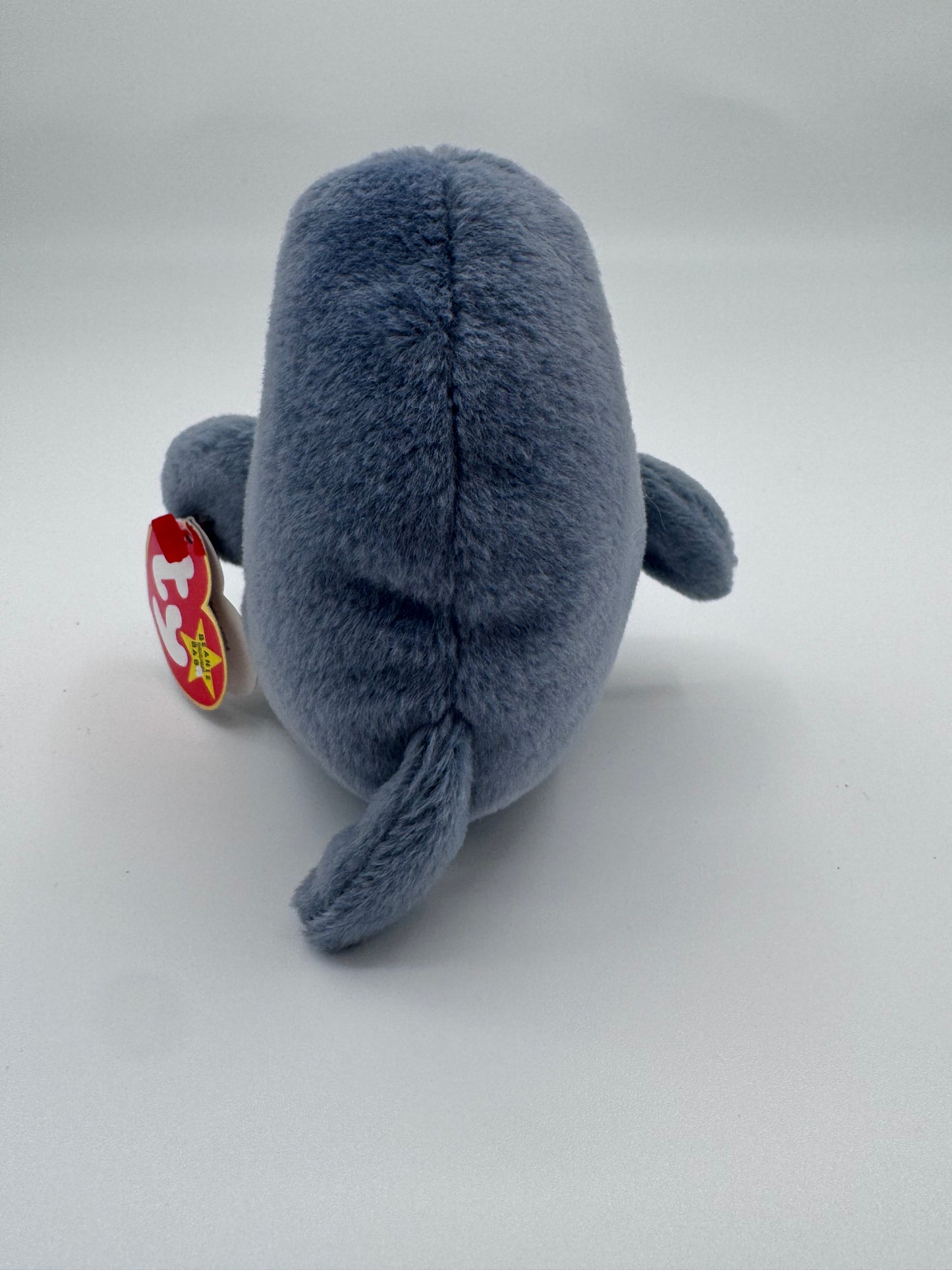 Beanie Baby Echo Error Mislabled Waves on Hang Tag 4 and Tush Tag 3