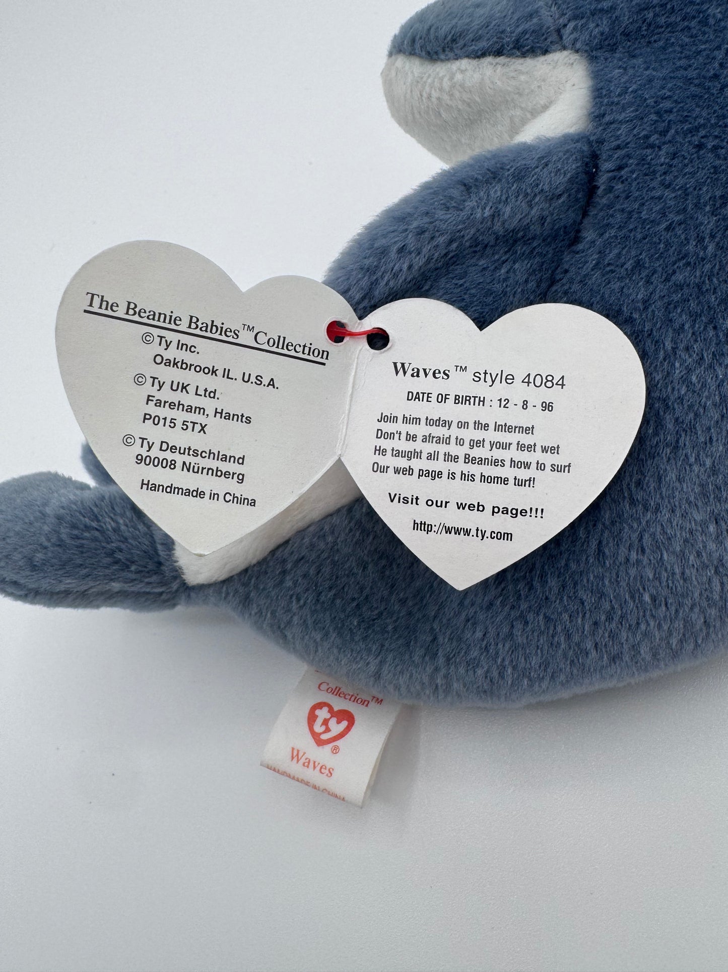 Beanie Baby Echo Error Mislabled Waves on Hang Tag 4 and Tush Tag 3