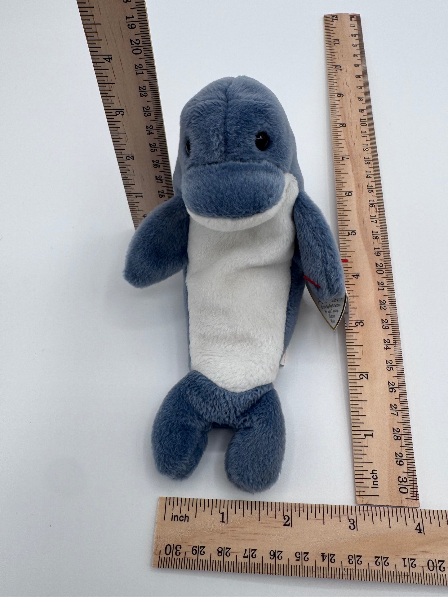 Beanie Baby Echo Error Mislabled Waves on Hang Tag 4 and Tush Tag 3