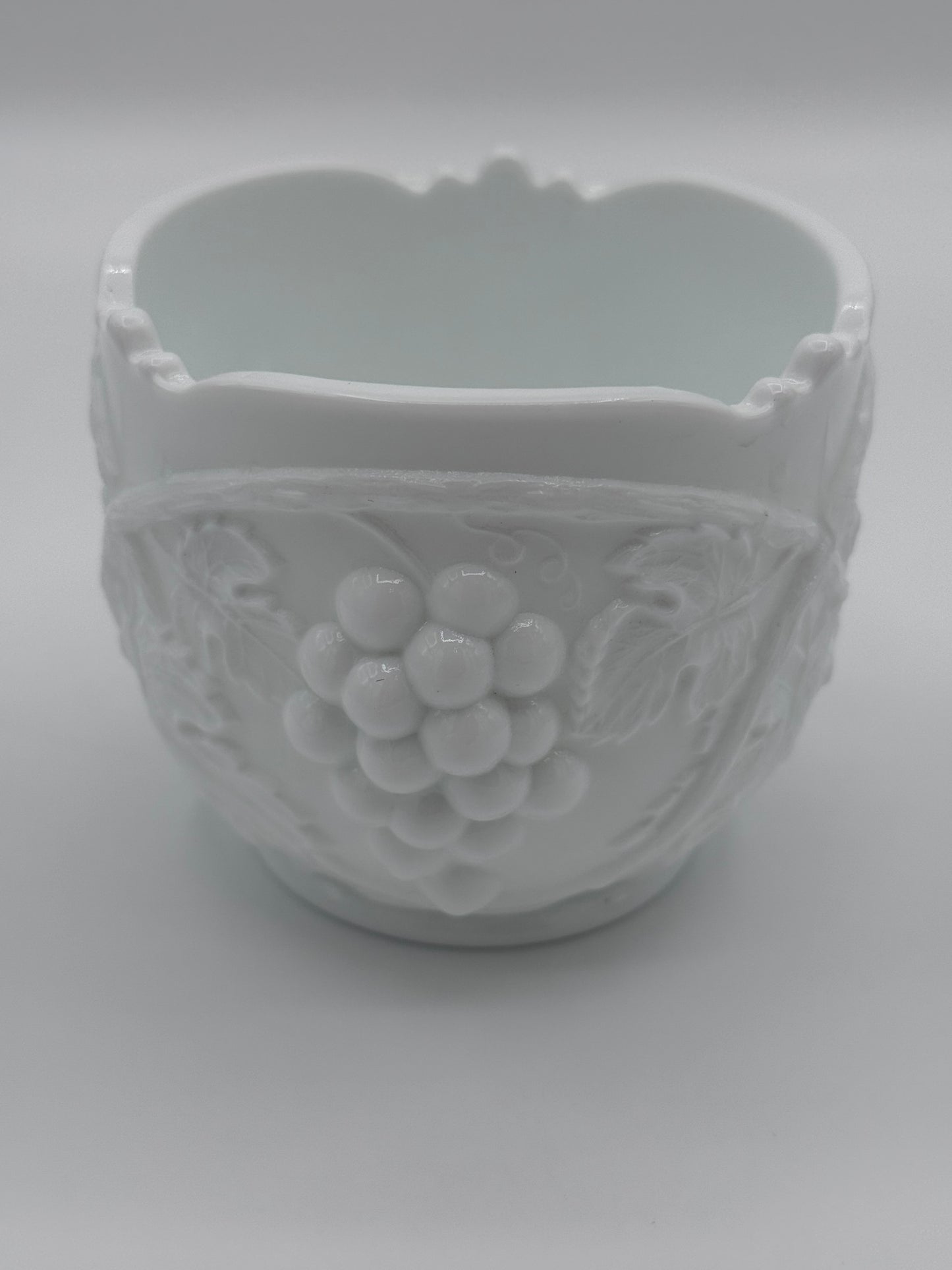 Tiffin Hand Made Grape Design White Milk Bowl