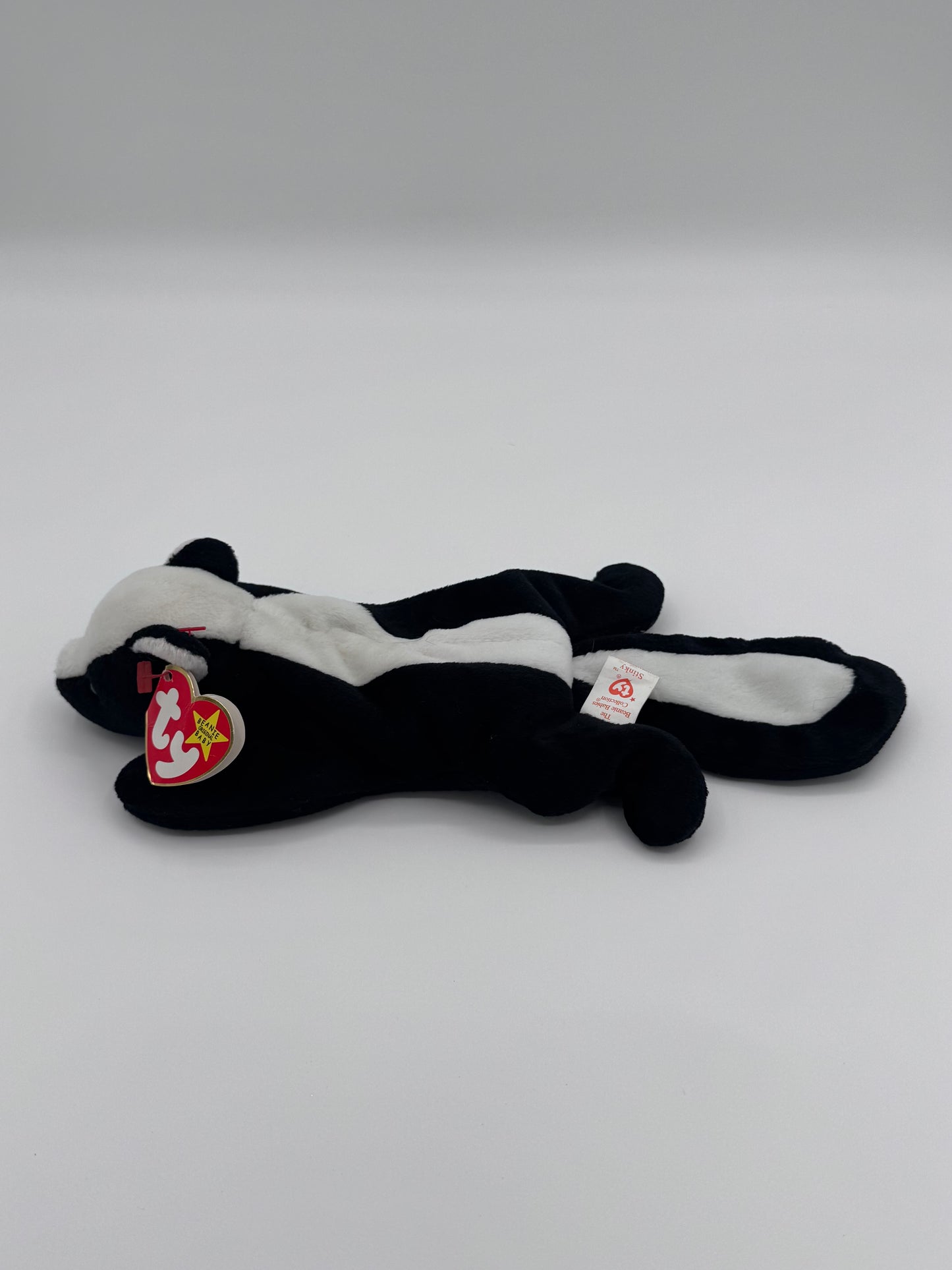 Beanie Baby TY - Stinky Hang Tag 5th Gen & Tush Tag 6th Gen