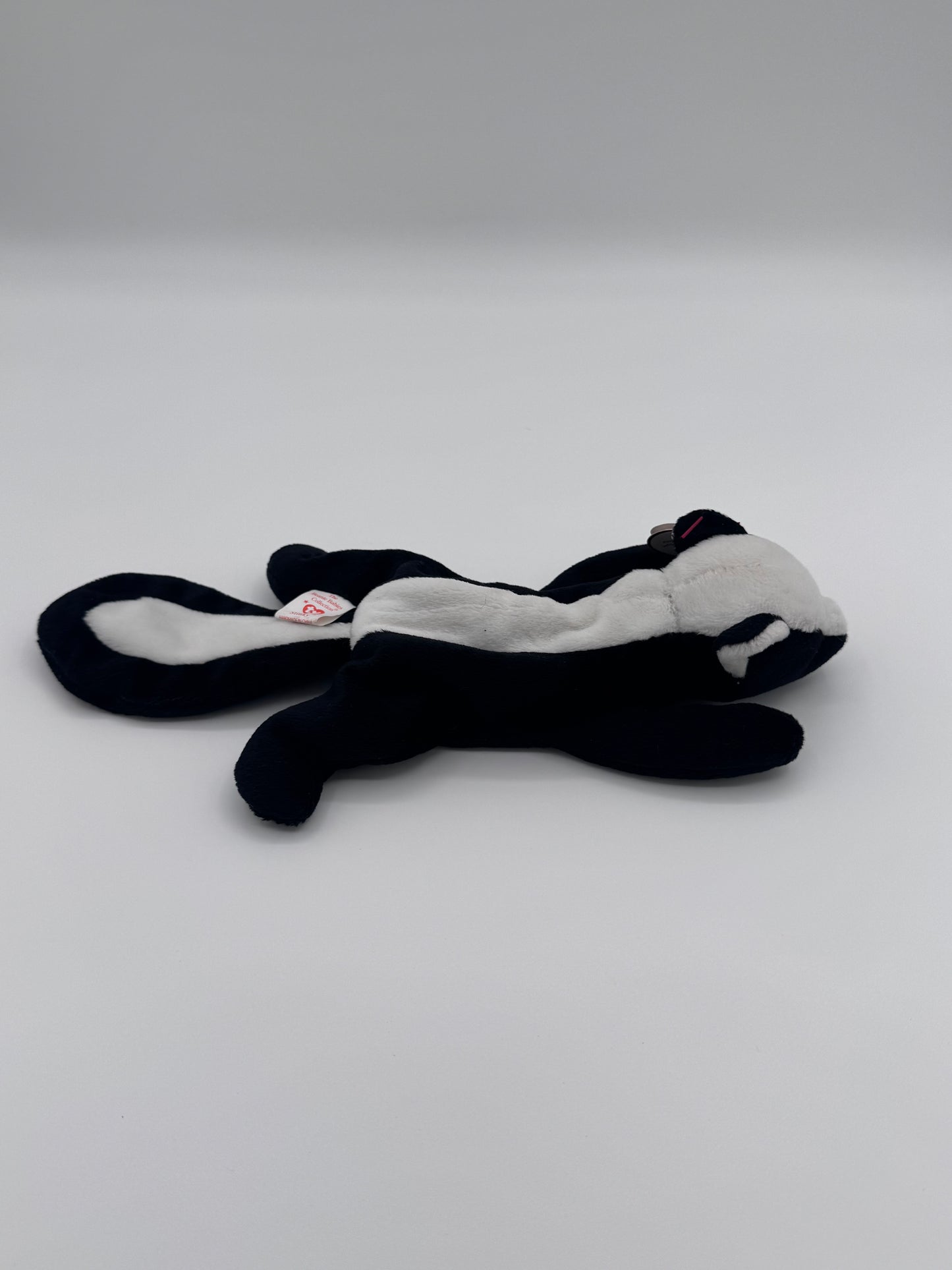 Beanie Baby TY - Stinky Hang Tag 5th Gen & Tush Tag 6th Gen